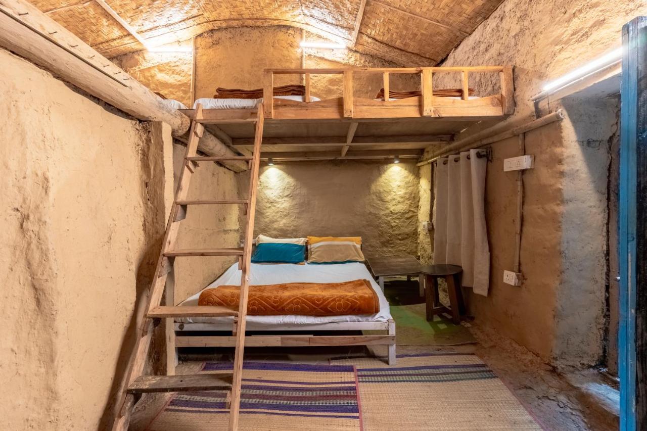 Vista Hostel Jeolikote, Nainital Patwa Dunga Zewnętrze zdjęcie