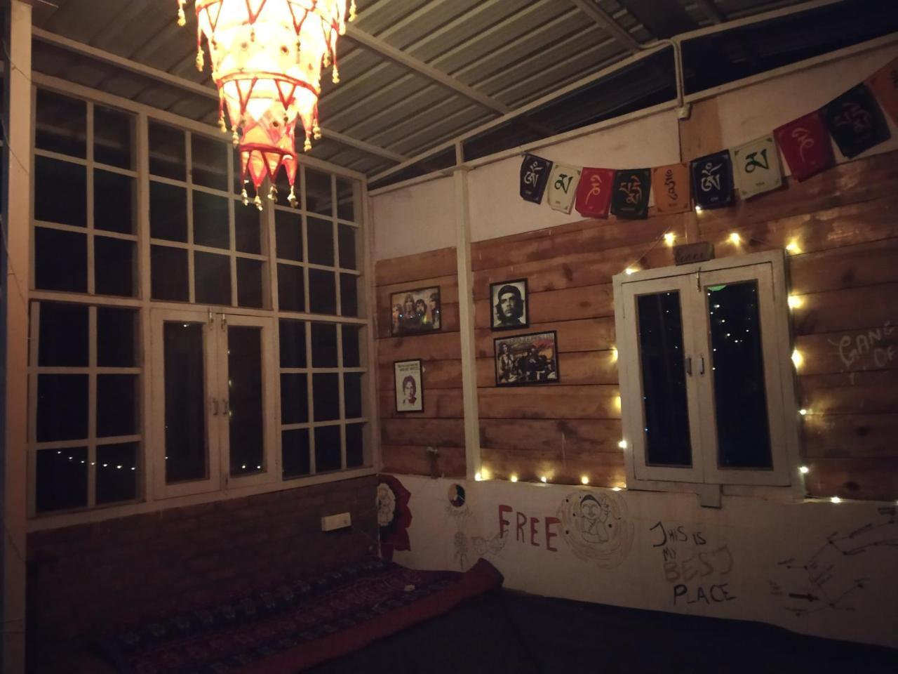 Vista Hostel Jeolikote, Nainital Patwa Dunga Zewnętrze zdjęcie